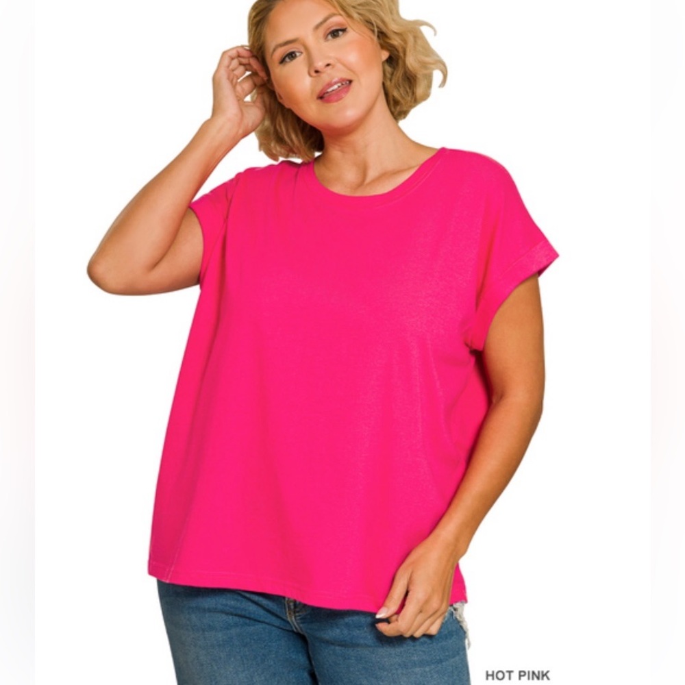 Zenana Outfitters Red Relaxed Crewneck Tee